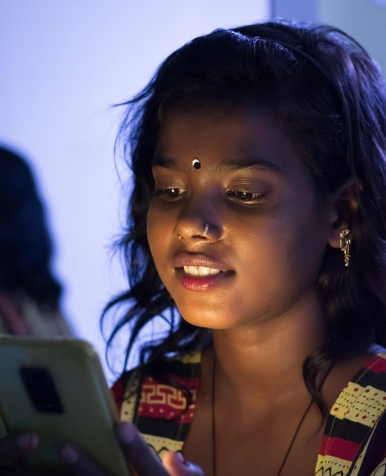 Blue Screen .... बच्चों की बदलती दुनिया...