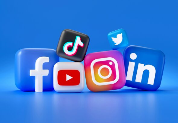 Life  Online Or Offline